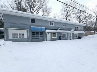 10028 W Higgins Lake Dr, Roscommon, MI 48653