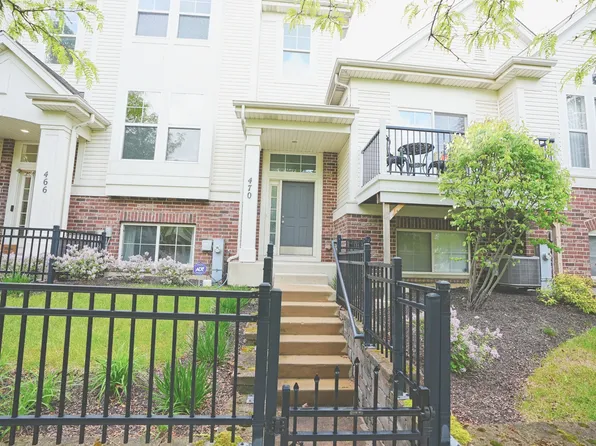 470 Grosvenor Ln #470, Aurora, IL 60504