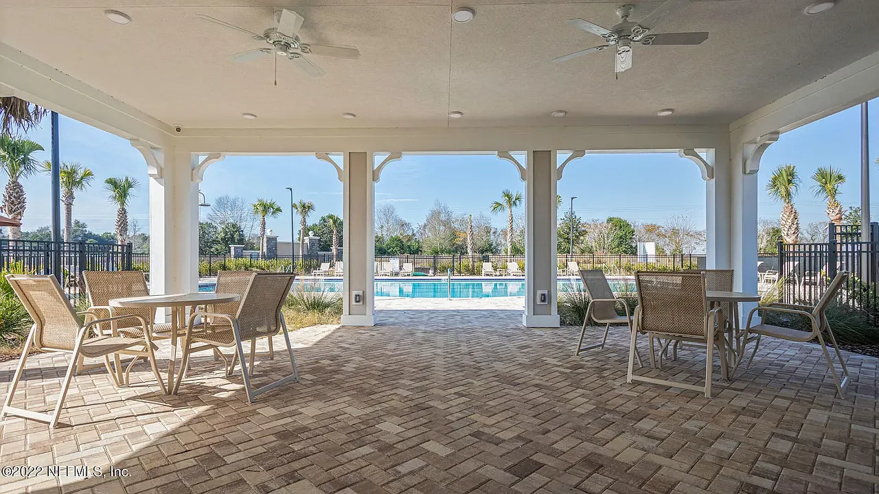 4 bed, 1862 sqft, $2,350 — Photo 4