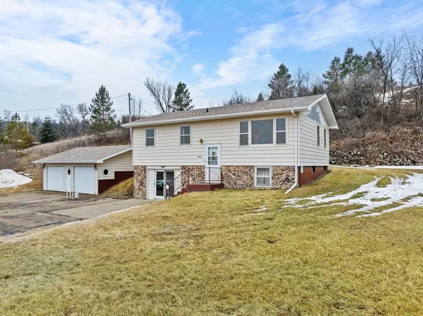 5620 County Road 19 S, Minot, ND 58701