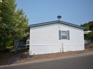 327 Olivia Ln, Roseburg, OR 97470