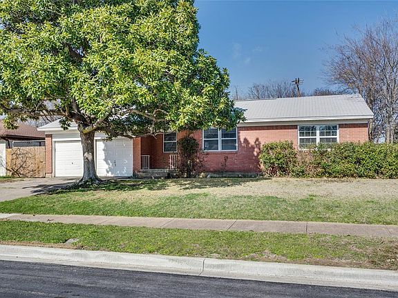 2nd image of 3071 Mark Twain Dr