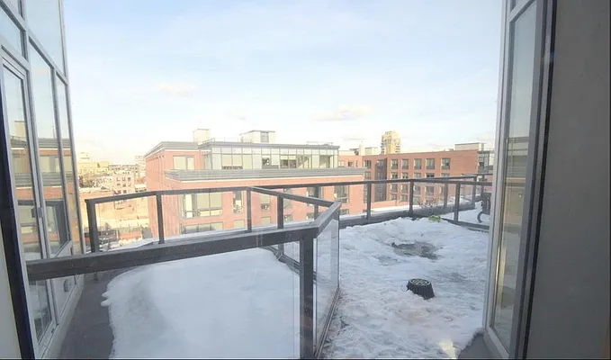 Rented by Loom Group | media 28