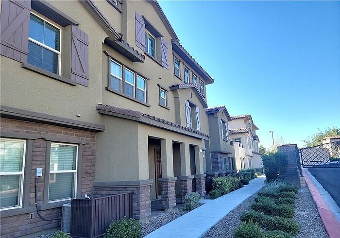 1st image of 177 Petaluma Valley Dr