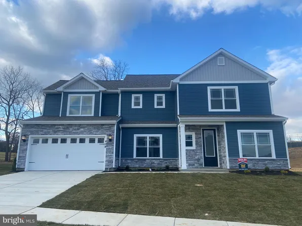 428 Abigail Ave, Waynesboro, PA 17268