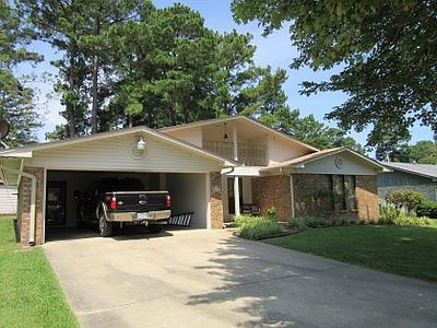 1st image of 2421 Belair Dr