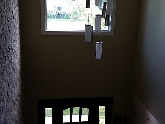 3rd image of 446 Lynn Ct