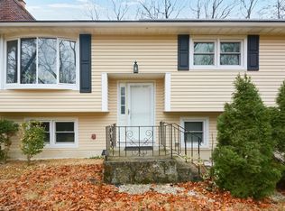 3 Dewitt Rd, Sutton, MA 01590