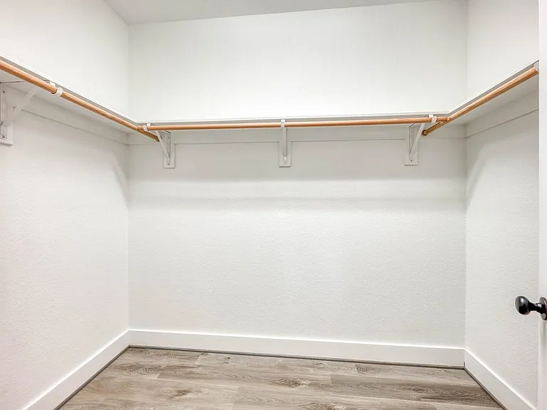127 Uplift — Photo 15