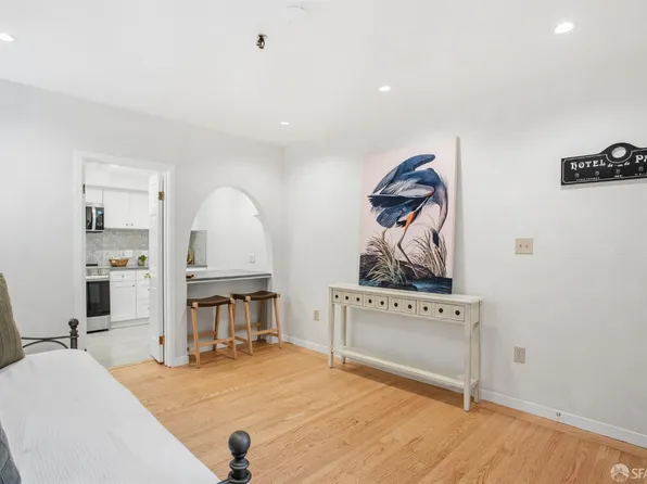 2001 Sacramento St APT 9, San Francisco, CA 94109