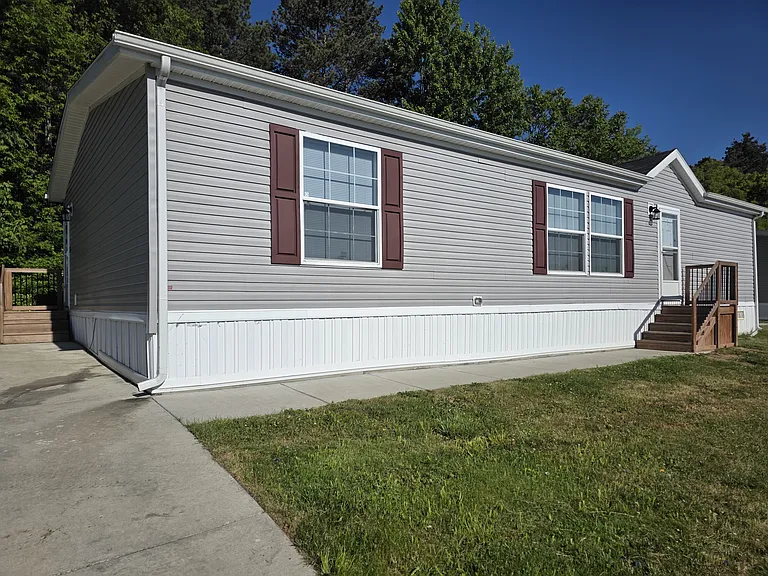Pineview Estates — Photo 16