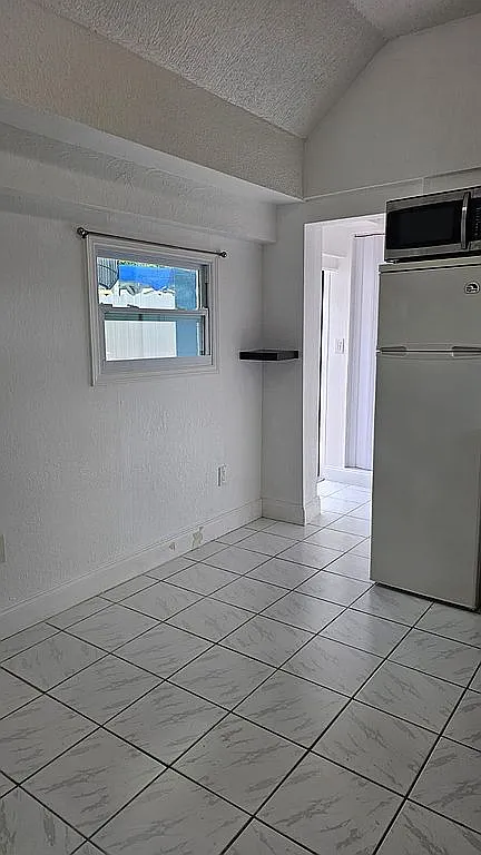SW 89th Ct, Miami — Photo 1