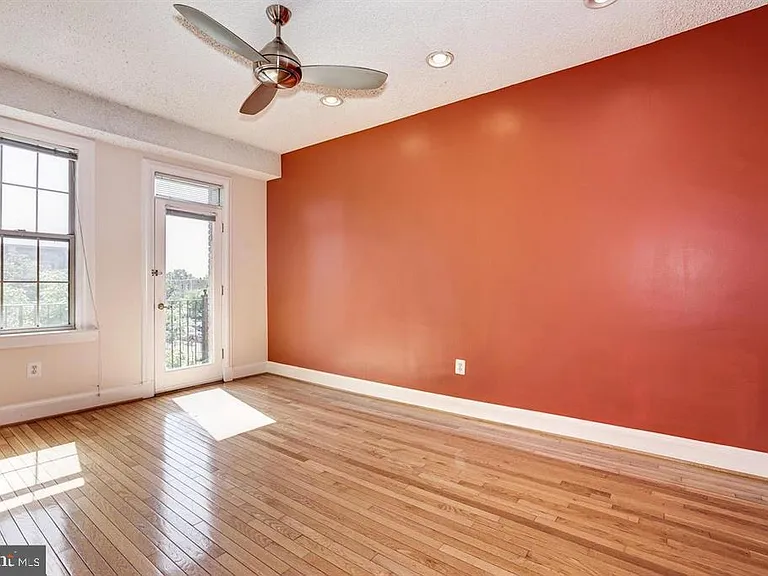 1401 Columbia Rd NW #215 — Photo 7
