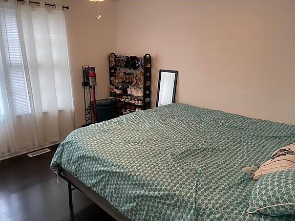 3rd image of 3689 Willow Creek Dr