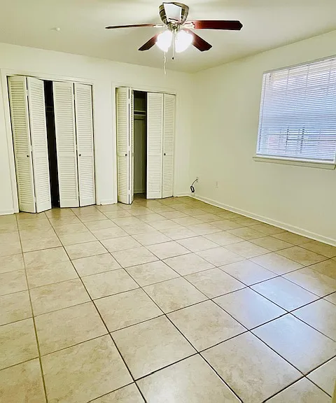 Huge bedroom with lots of closet space