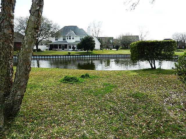 1st image of 133 Lakewood Dr