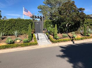 526 Amphitheatre Dr, Del Mar, CA 92014