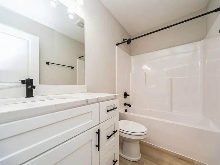1012 Maple St #0 — Photo 15