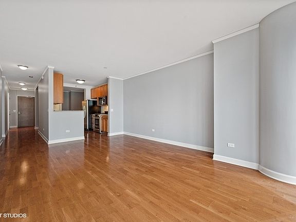 4th image of 450 E Waterside Dr Unit 510