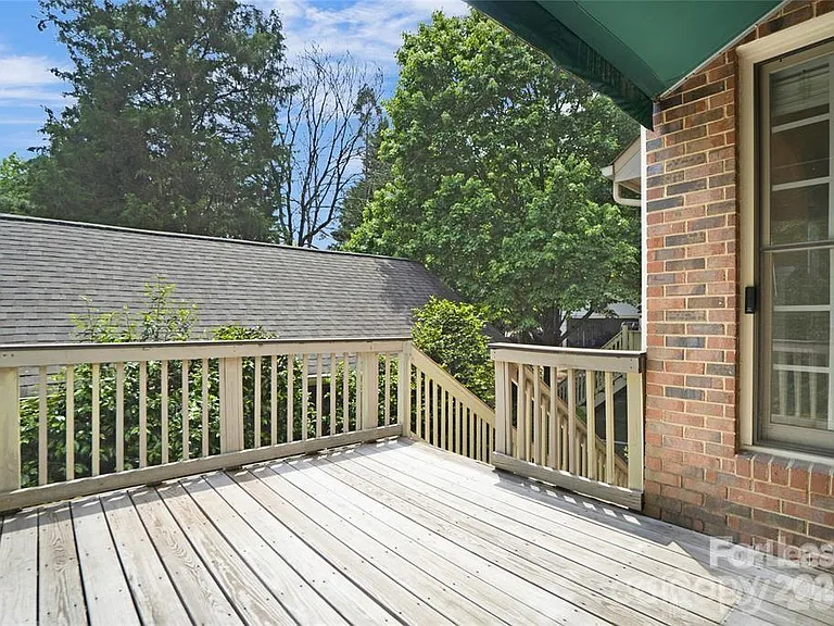 112 McConnell Dr — Photo 14