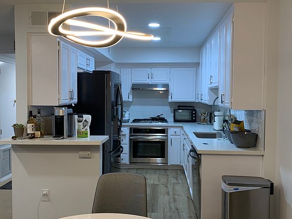 3rd image of 4501 Cedros Ave Unit 241
