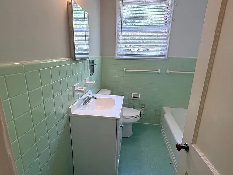 114 High St — Photo 16