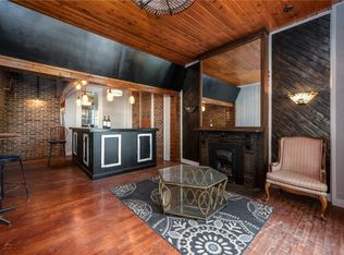 821 3rd Ave SE, Cedar Rapids, IA 52403