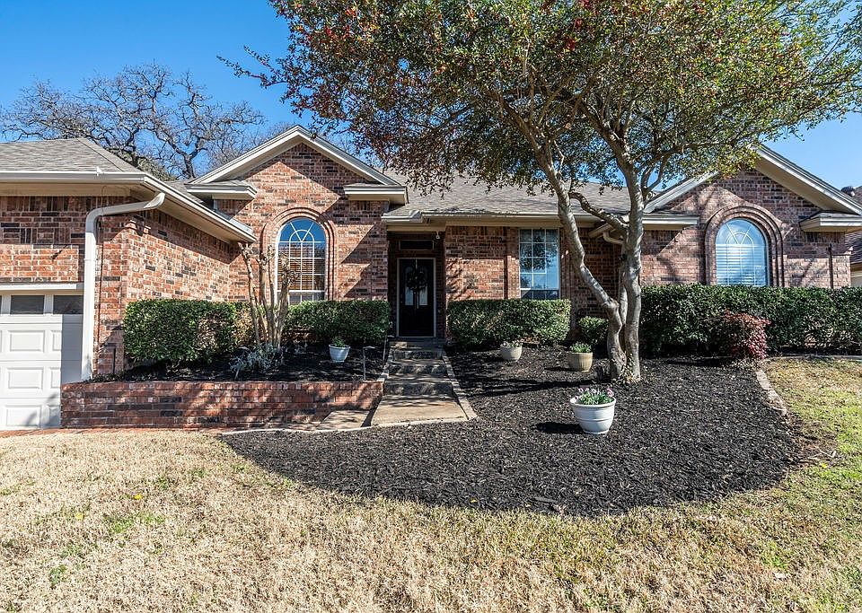 1st image of 7932 Kendra Ln