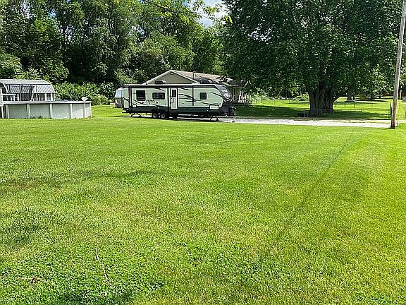 4th image of 34 Lyndon Dr