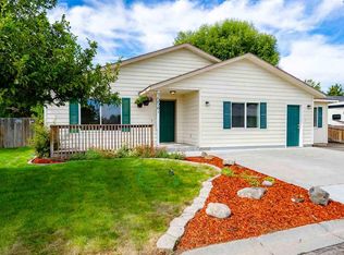 1556 NE 12th St, Benton City, WA 99320