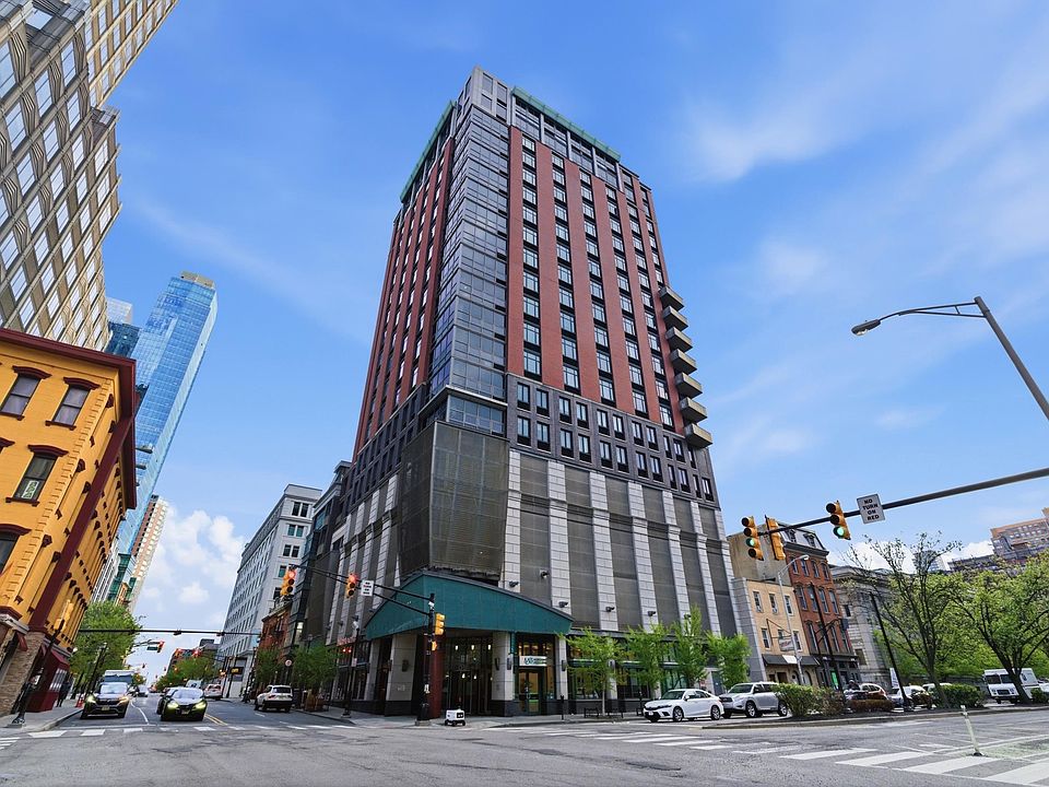 1st image of 105 Greene St APT 801