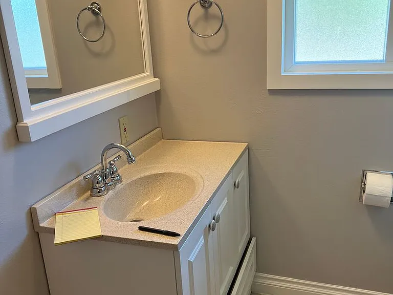 770 W Highland Ave — Photo 18