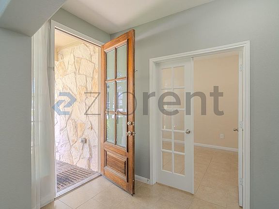 4th image of 15311 Dundas Dr