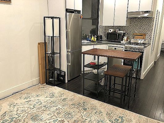 2nd image of 611 E 11th St APT 4D