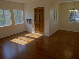7524 Woodley Ave, Lake Balboa, CA 91406