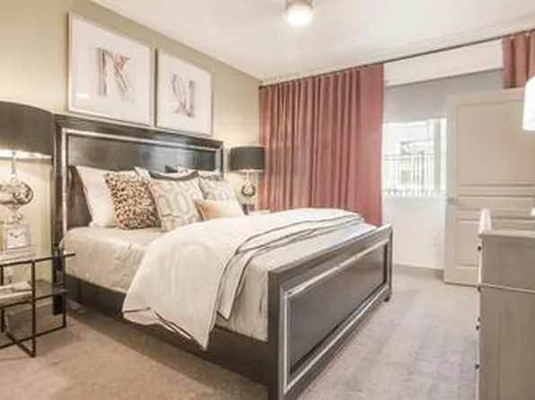 2155 Village Walk Dr, Henderson, NV 89012