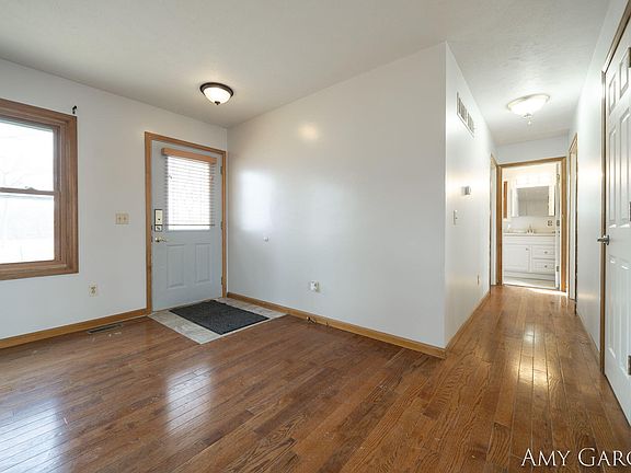 5th image of 6310 Woods Trail Dr
