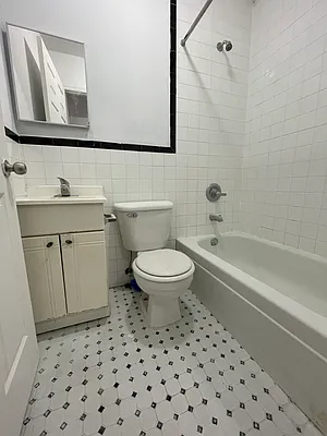 Rented by Bond New York | media 19