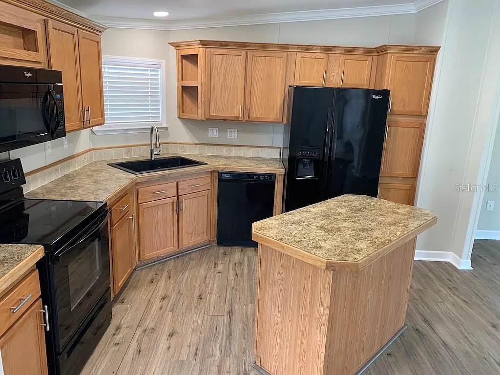 2 bed, 2.0 bath, 1080 sqft, $1,600 — Photo 2