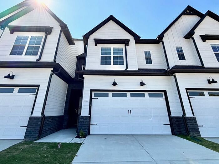 1st image of 4867 Chatelet Dr