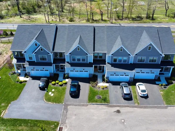 65 Tradesville Dr, Doylestown, PA 18901