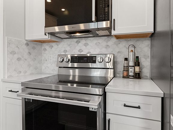 3rd image of 13 Estes St