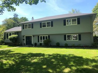 49 Martin Rd, Livingston, NJ 07039