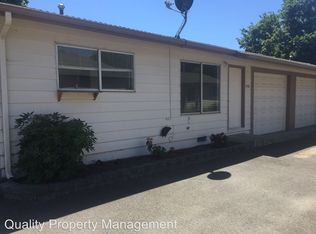 1022 S Grape St, Medford, OR 97501