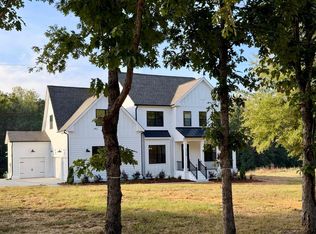 8827 Wingard Rd, Waxhaw, NC 28173