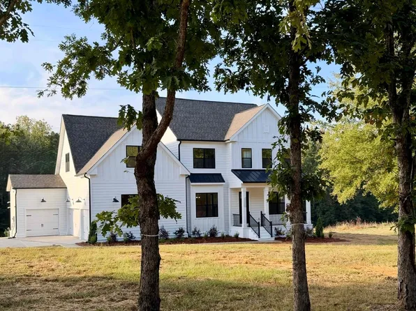 8827 Wingard Rd, Waxhaw, NC 28173