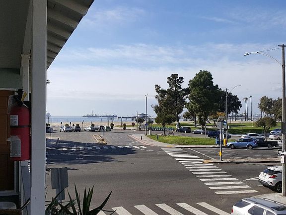 3rd image of 4305 E Ocean Blvd