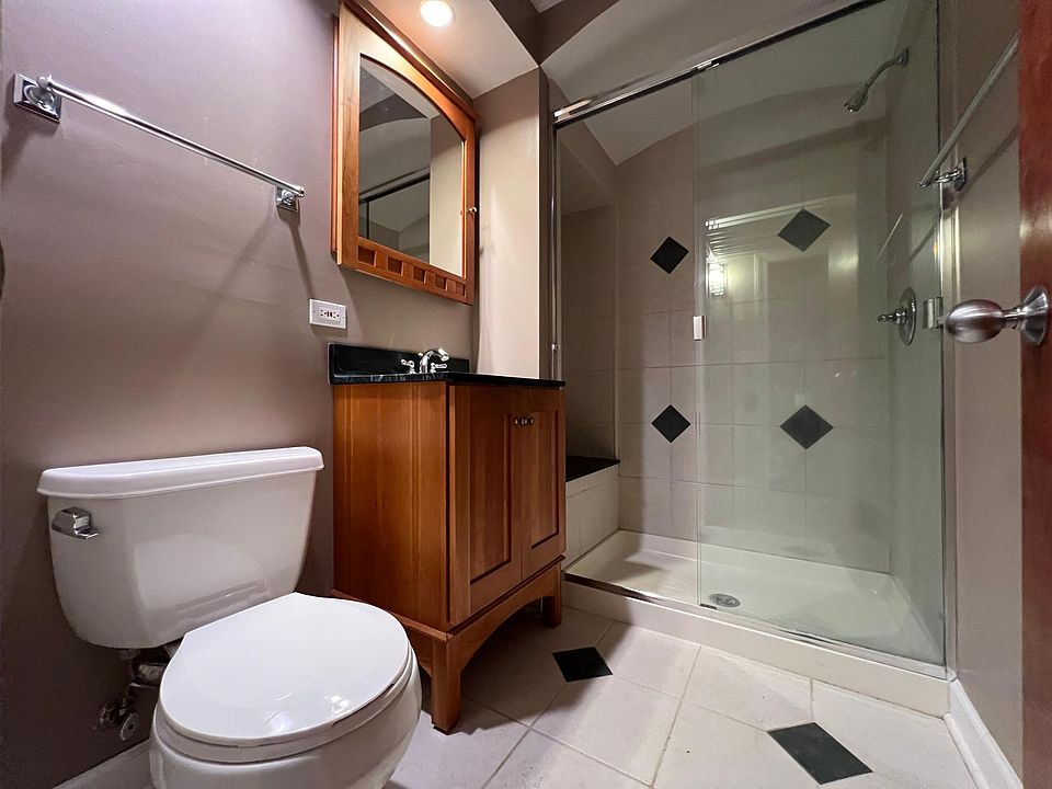 bathroom walk in shower