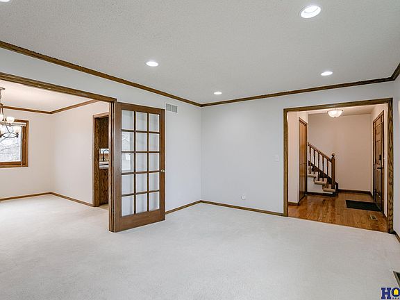 3rd image of 6730 S 42nd St
