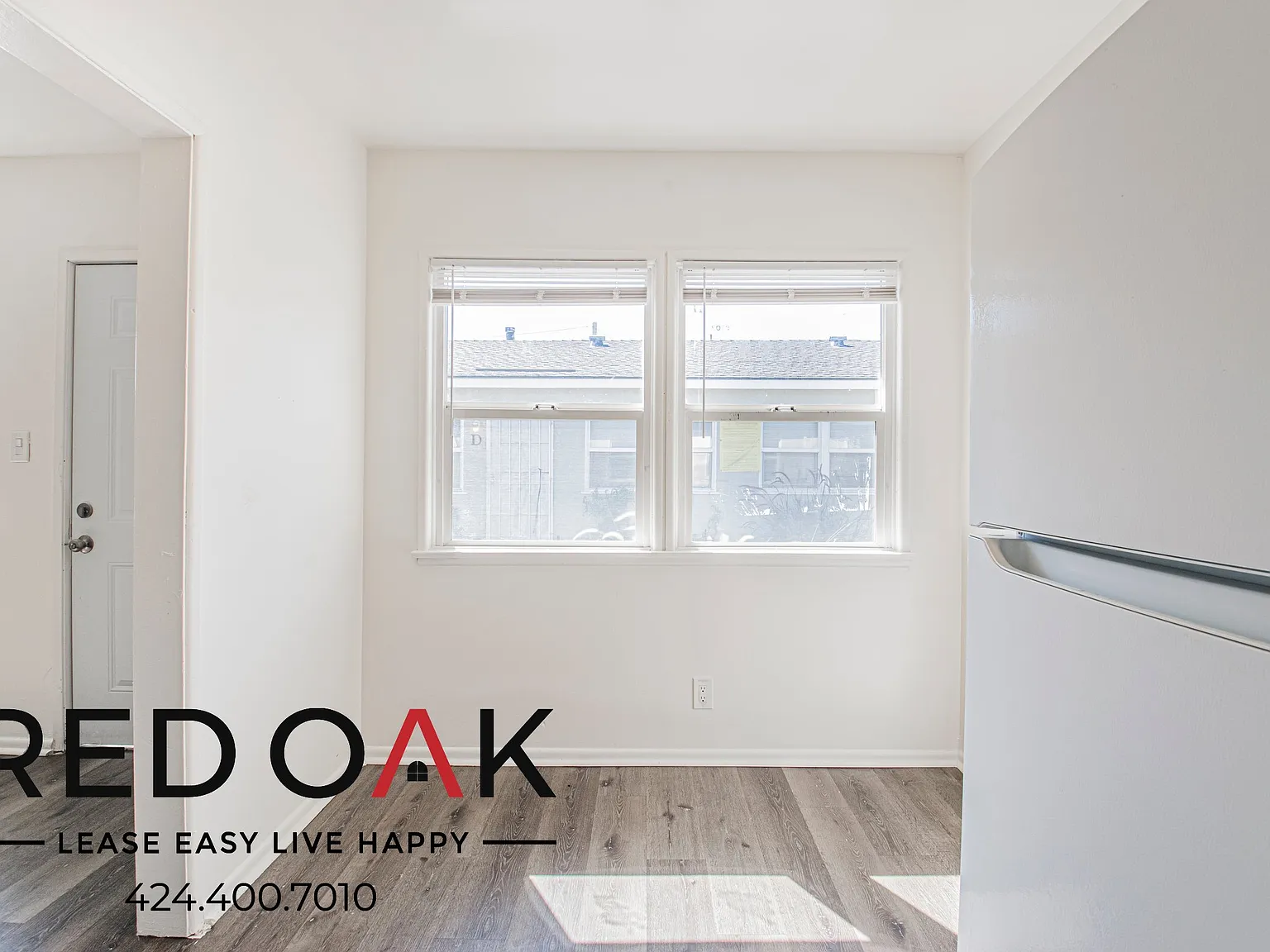 ~1 Month Free~ Updated 1-Bed With Open Floor Plan And Hardwood-Style Floors ~ In West Carson! — Photo 4